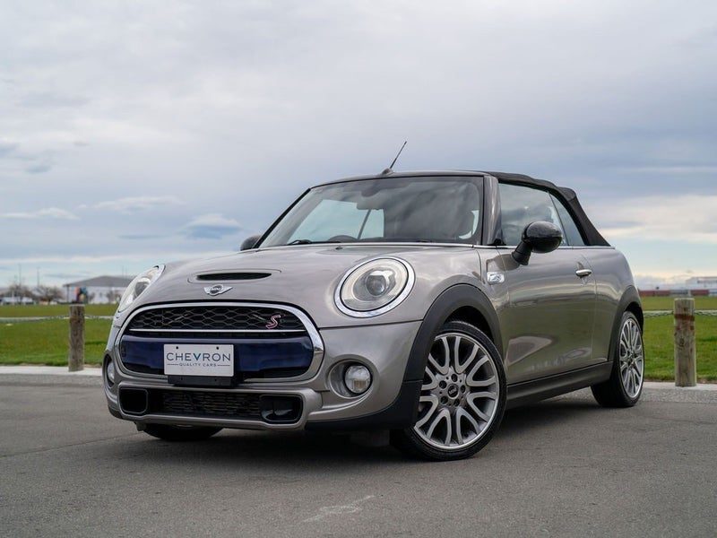2016 MINI Cooper S Convertible, main photo