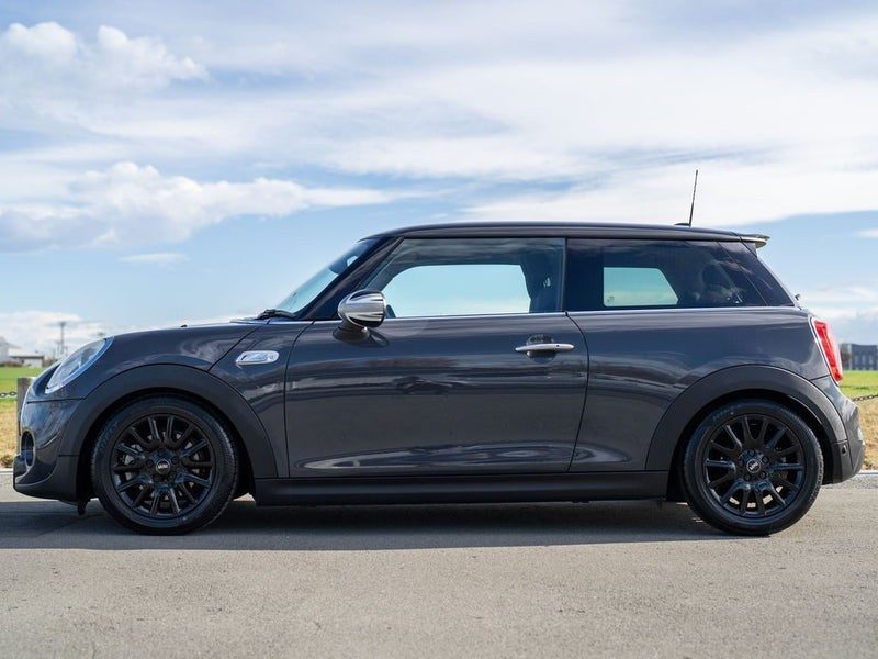 2014 MINI Cooper S, photo 2