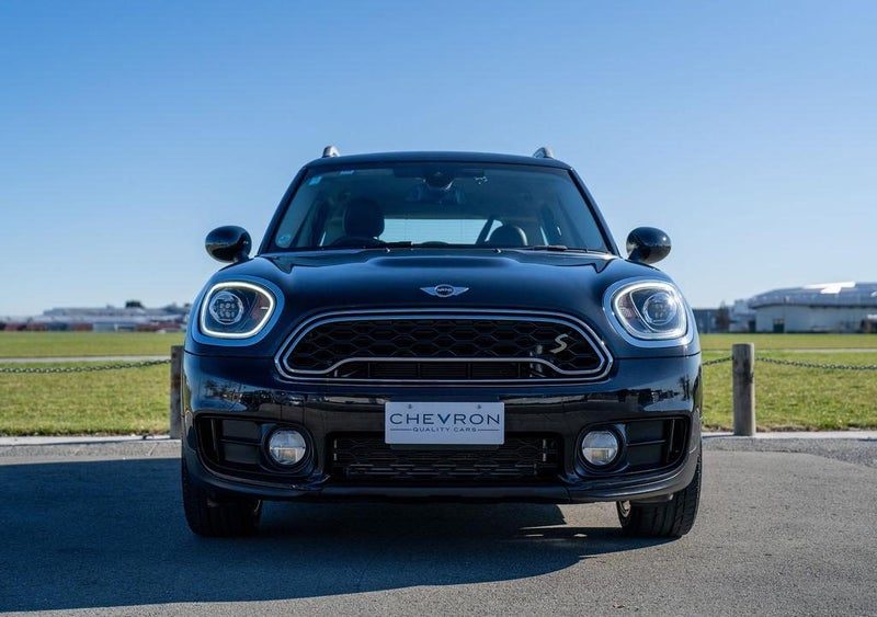 2017 MINI Cooper SE Crossover All 4, photo 2