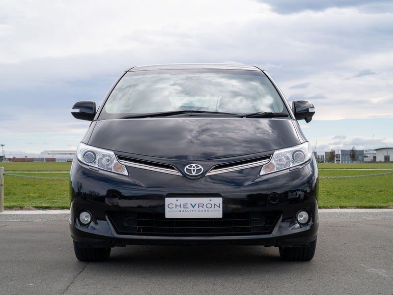 2016 Toyota Previa Estima 2.4 7 Seater, photo 3