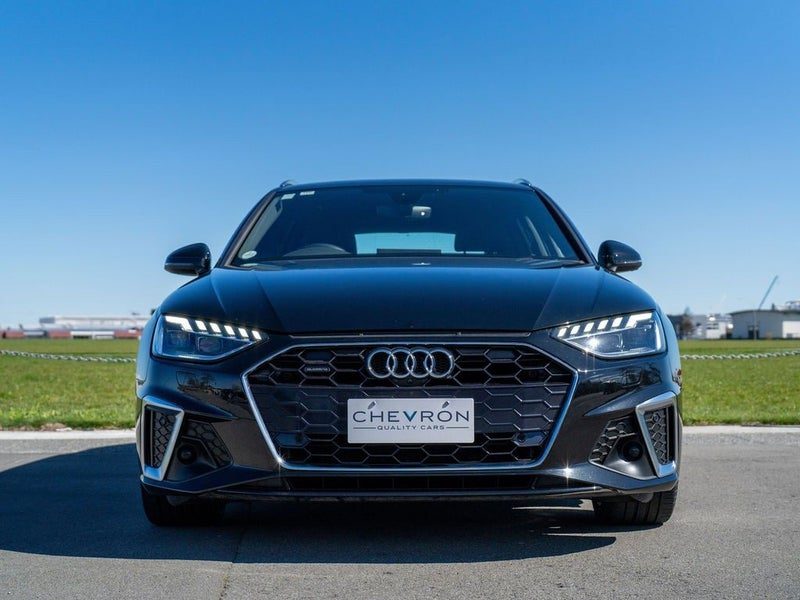 2021 Audi A4 40TDi Quattro S Line, photo 2