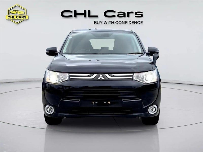 2013 Mitsubishi Outlander 20G 7 Seater, photo 2
