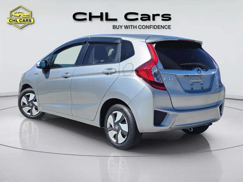 2015 Honda Fit HYBRID F-Package !! Reverse Camera, photo 3