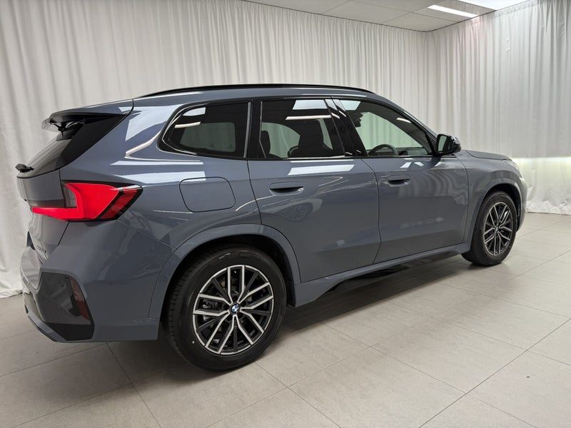 2026 BMW X1 X1 xDrive25e + Innovations Package, photo 3