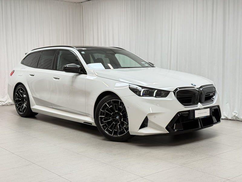 2026 BMW M5 M5 Touring, main photo