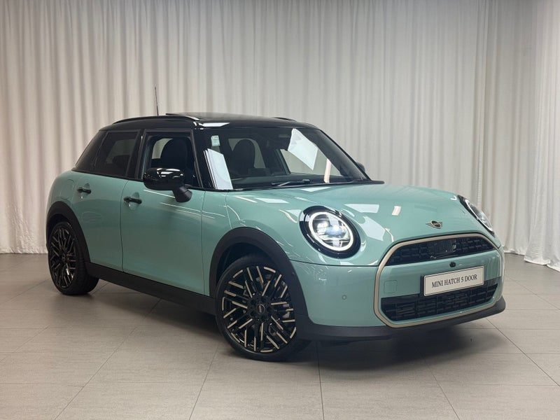 2026 MINI Hatch Cooper C 5 Door Favoured