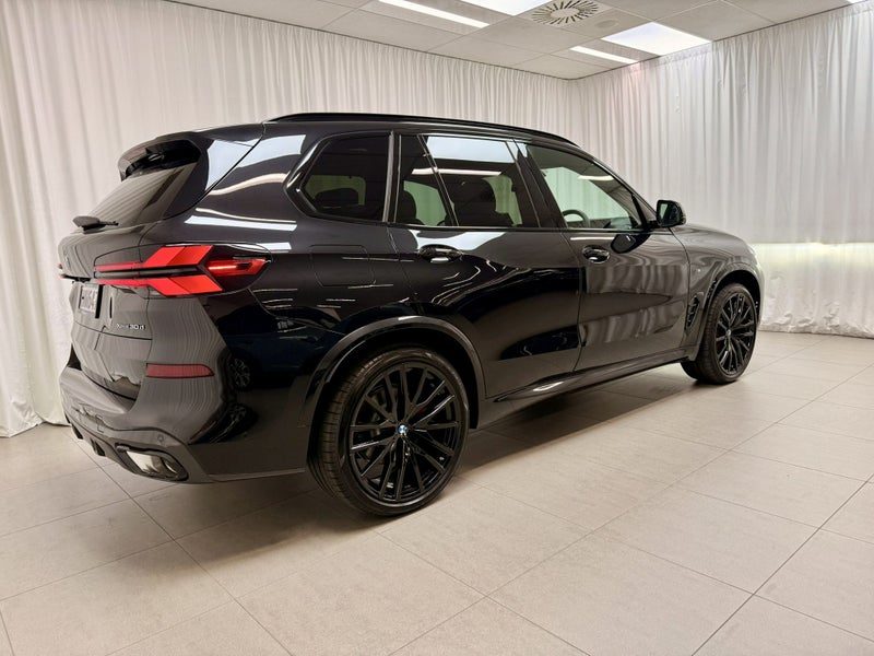 2025 BMW X5 M Sport, photo 3