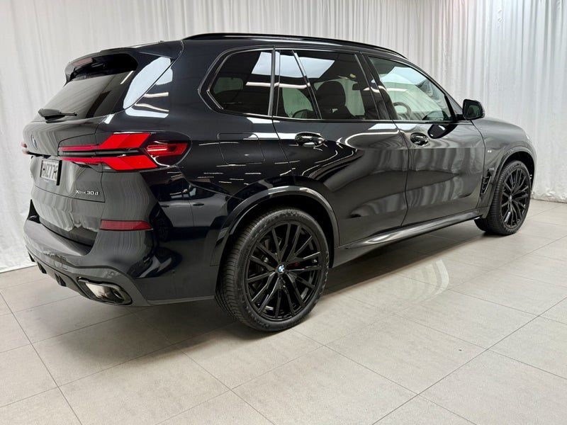 2025 BMW X5 M Sport, photo 3