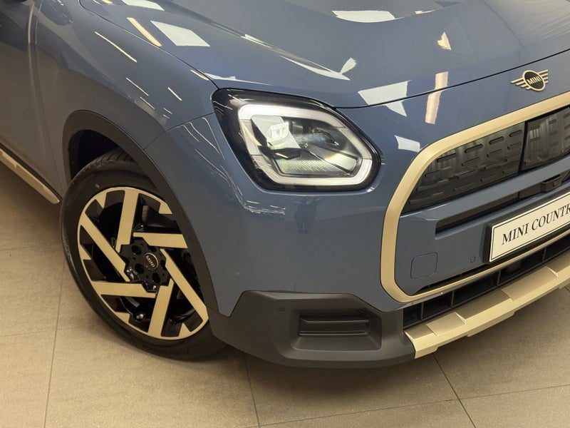 2026 MINI Countryman Countryman SE ALL4 Favoured, photo 2