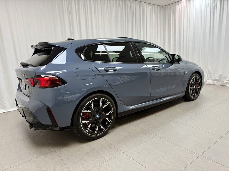 2025 BMW M135i M135i xDrive Hatch, photo 3