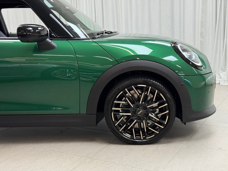 2025 MINI Cooper S Cooper S 3 Door Favoured, photo 3