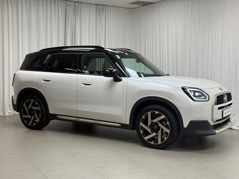 2025 MINI Countryman Countryman S ALL4 Favoured, photo 3