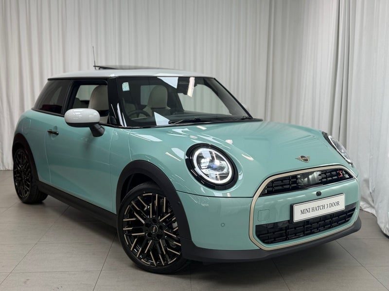 2026 MINI Cooper S Cooper S 3Door Favoured, main photo