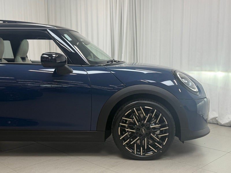 2026 MINI Cooper S Cooper S 3Door Favoured, photo 2