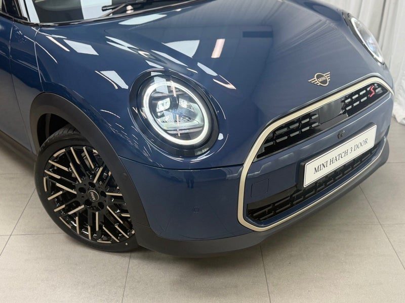 2026 MINI Cooper S Cooper S 3Door Favoured, photo 3