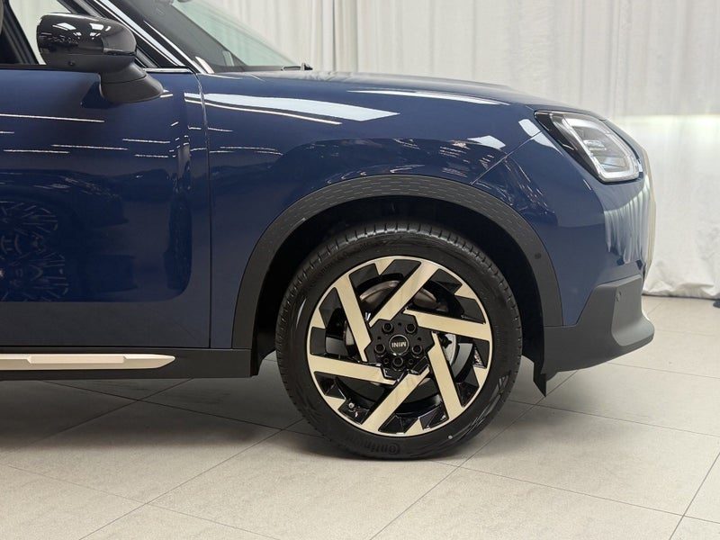 2026 MINI Countryman Countryman C Favoured, photo 3