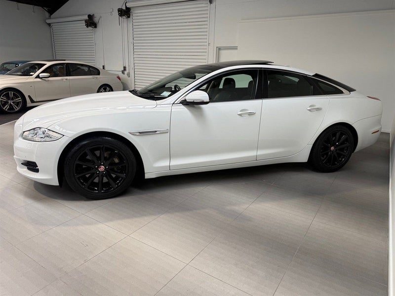 2014 Jaguar XJ 2.0 Facelift Black Edition, photo 3