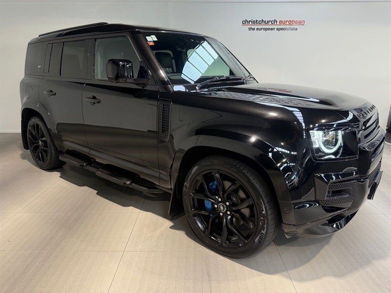 2022 Land Rover Defender 110 D 300 HSE