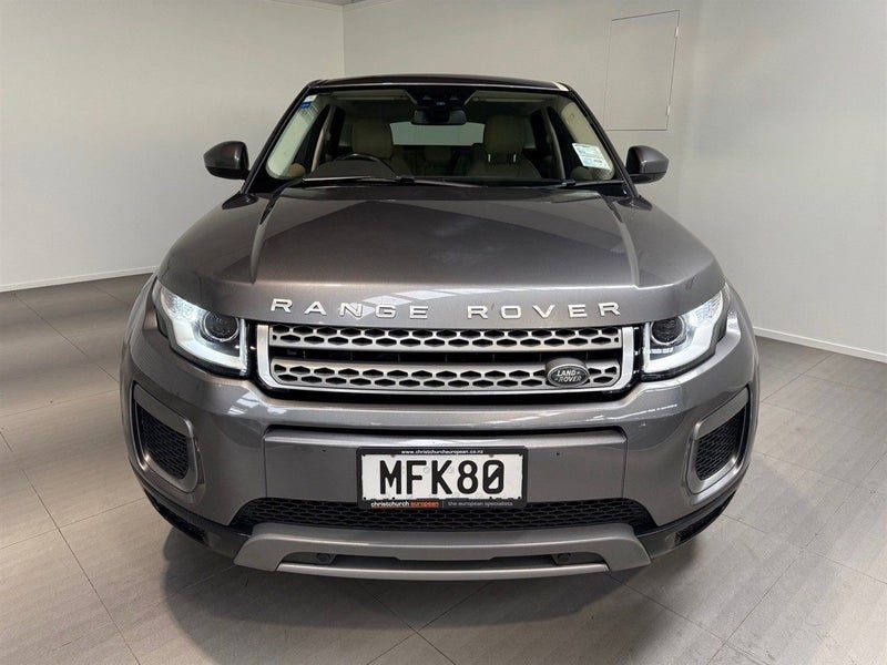 2017 Land Rover Range Rover SE, photo 2