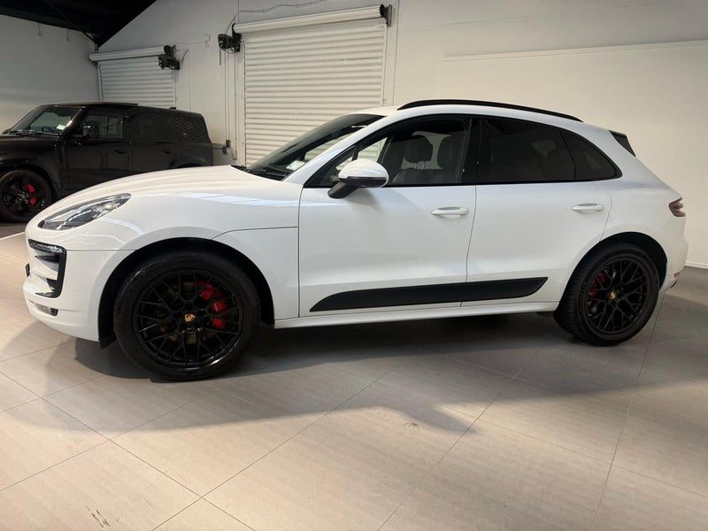 2016 Porsche Macan GTS 3.0 Twin Turbo NZ New, photo 3