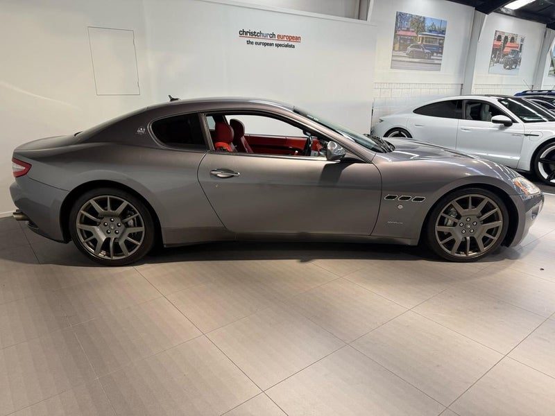 2010 Maserati GranTurismo 4.2 V8 Coupe NZ New, photo 3