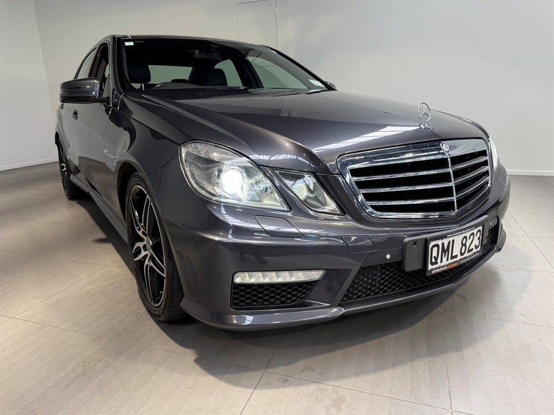 2012 Mercedes-Benz E 63 AMG 5.5 V8 Bi-Turbo Sedan, photo 2