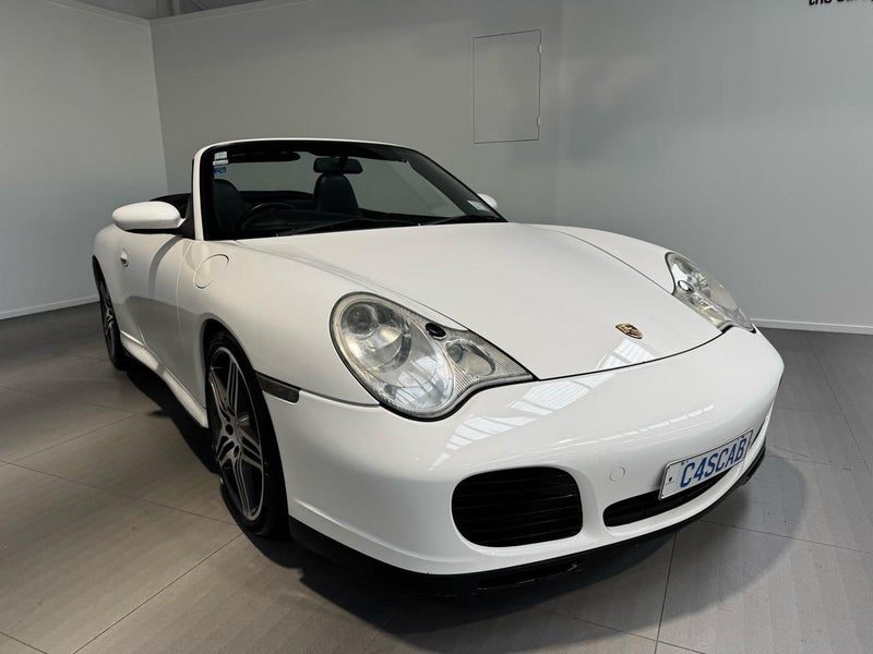2004 Porsche 911 996 Carrera C4S Cabriolet, photo 2