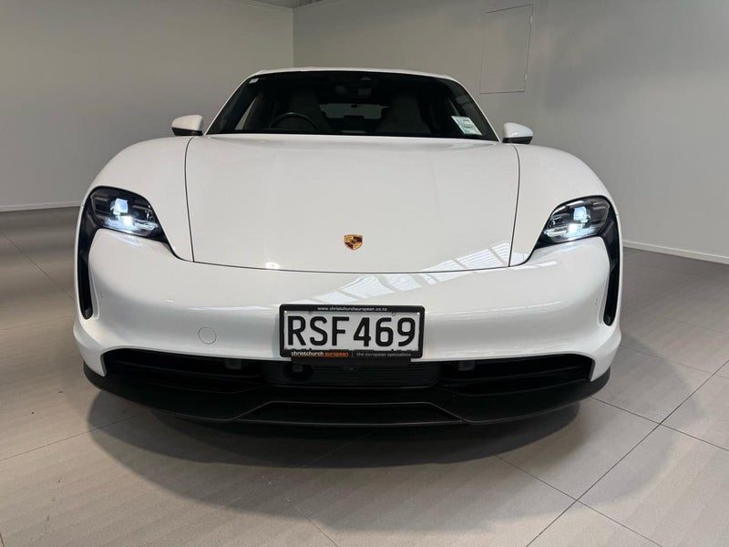 2021 Porsche Taycan 4S, photo 2