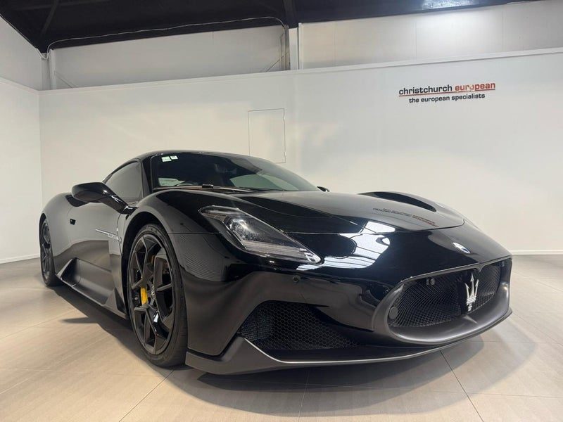 2022 Maserati MC20 Twin-Turbo Supercar, photo 2
