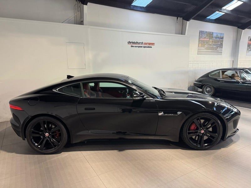 2016 Jaguar F-Type S Supercharged Coupe, photo 3