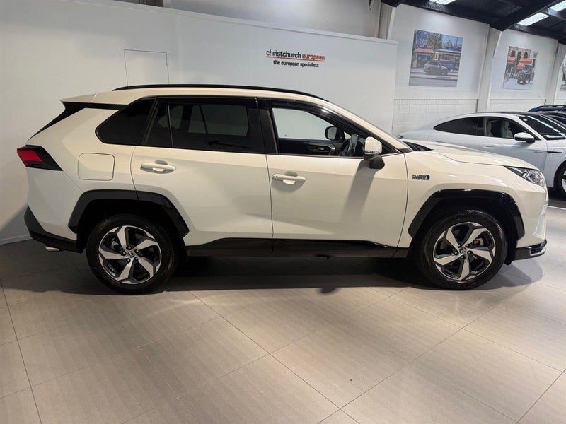 2021 Toyota RAV4 GZ Spec PHEV 4WD, photo 2