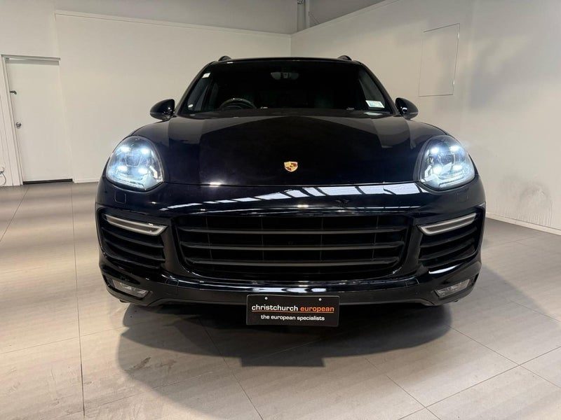 2017 Porsche Cayenne Turbo 4.8 Facelift NZ New, photo 2