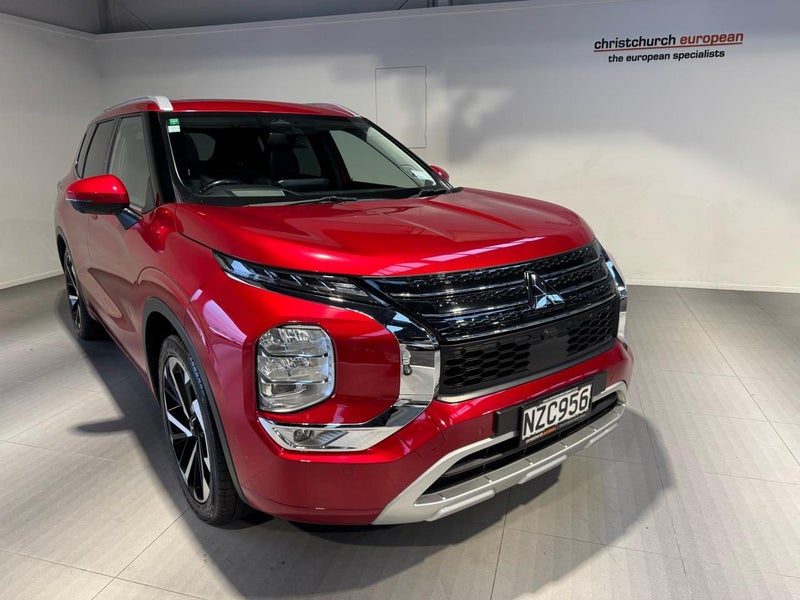 2021 Mitsubishi Outlander VRX 7 Seater, photo 2