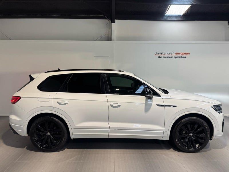 2021 Volkswagen Touareg V6, photo 3