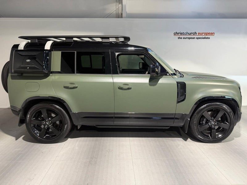 2023 Land Rover Defender V8, photo 3