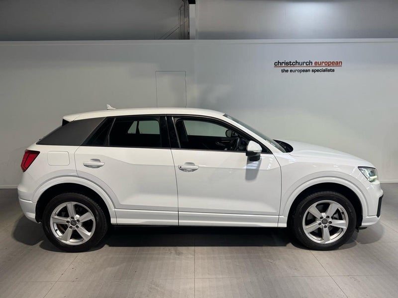 2017 Audi Q2 1.0 TFSI Sport SUV, photo 3