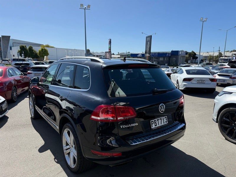 2012 Volkswagen Touareg V6 Hybrid 4Motion 4WD, photo 3