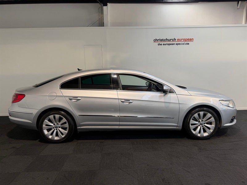 2009 Volkswagen Passat CC 2.0 TFSI Sedan, photo 3