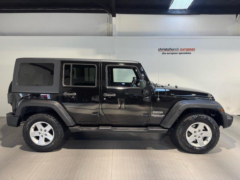 2016 Jeep Wrangler Sport Unlimited 4WD 5DR, photo 3