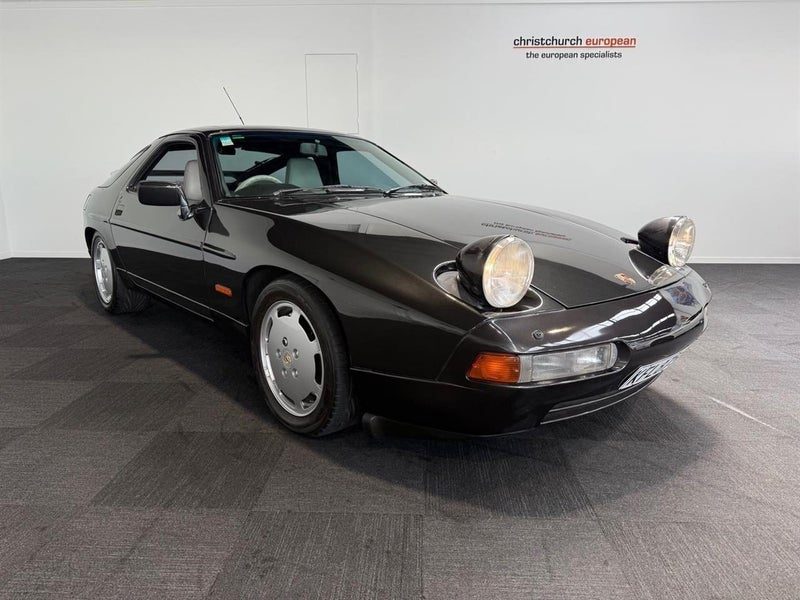 1990 Porsche 928 S4