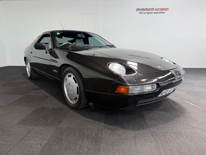 1990 Porsche 928 S4, photo 2