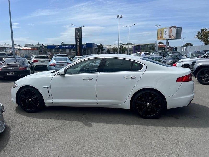 2013 Jaguar XF 2.2 Diesel Facelift Black Edition, photo 3