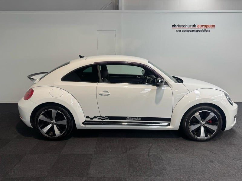 2014 Volkswagen Beetle 2.0 Turbo Exclusive Package, photo 3