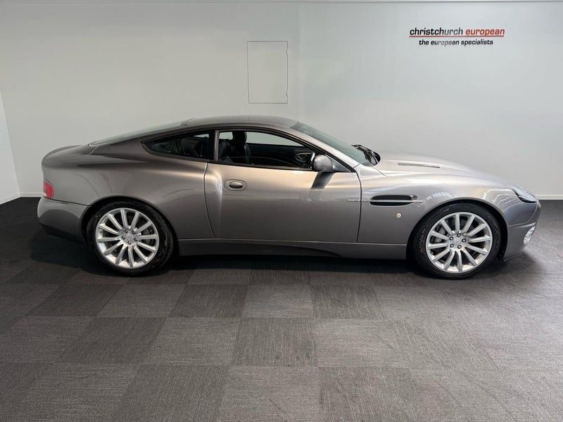 2004 Aston Martin Vanquish 6.0 V12 Generation 1, photo 2