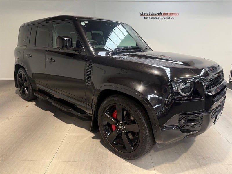 2022 Land Rover Defender V8