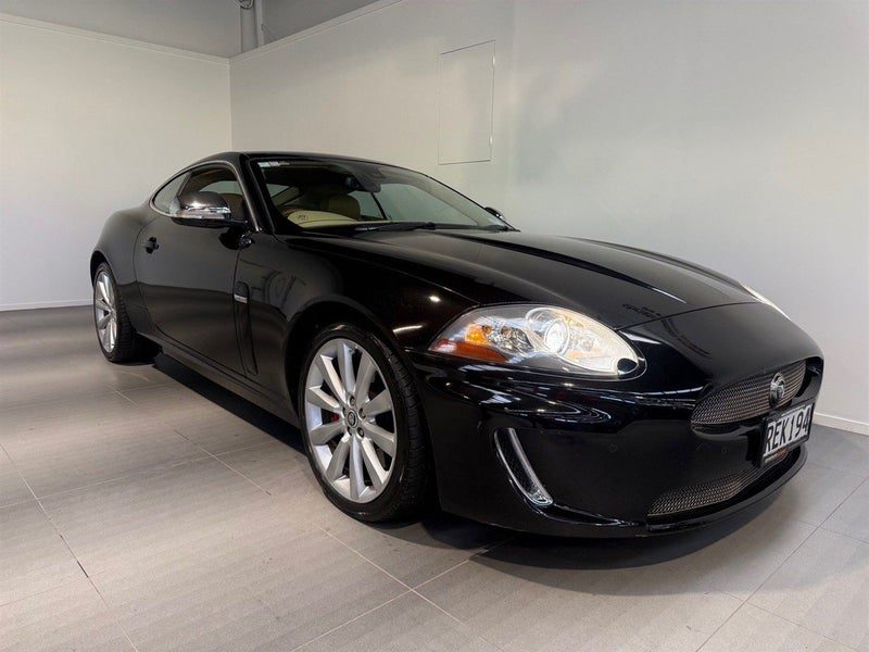 2010 Jaguar XK 5.0 V8 Facelift Coupe, photo 3