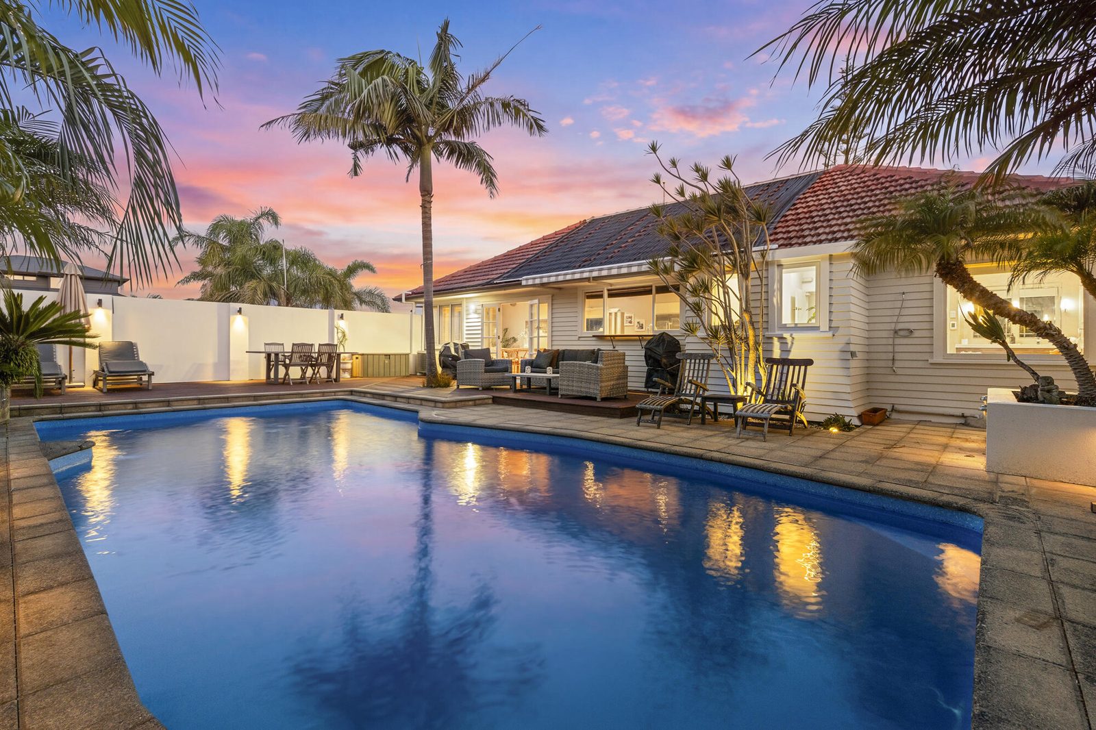 6 The Esplanade, Campbells Bay