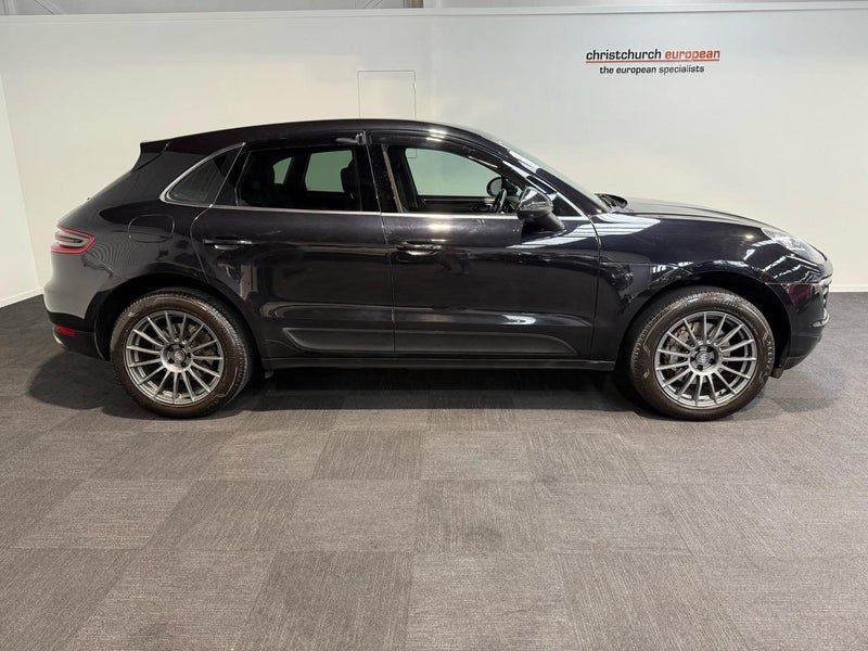 2016 Porsche Macan S 3.0 Twin-Turbo V6, photo 3