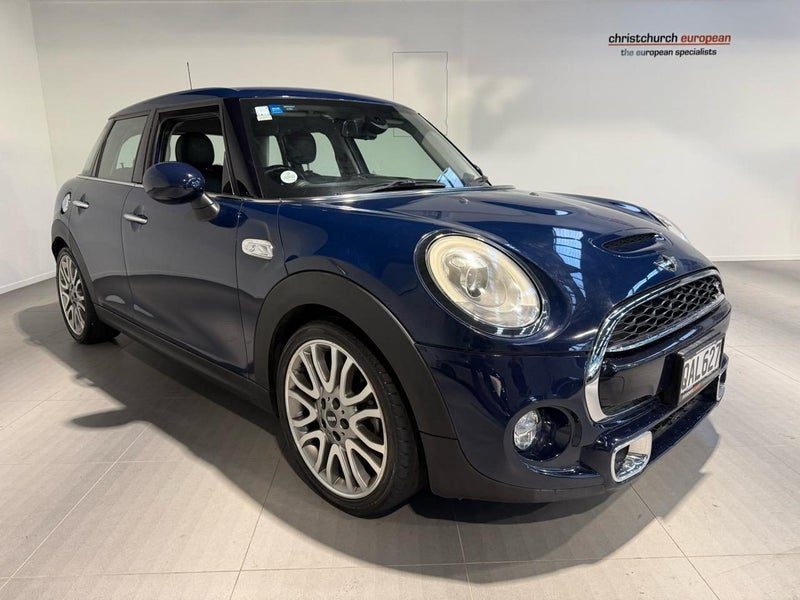 2015 MINI Cooper S SE 2.0T Facelift 5DR, main photo
