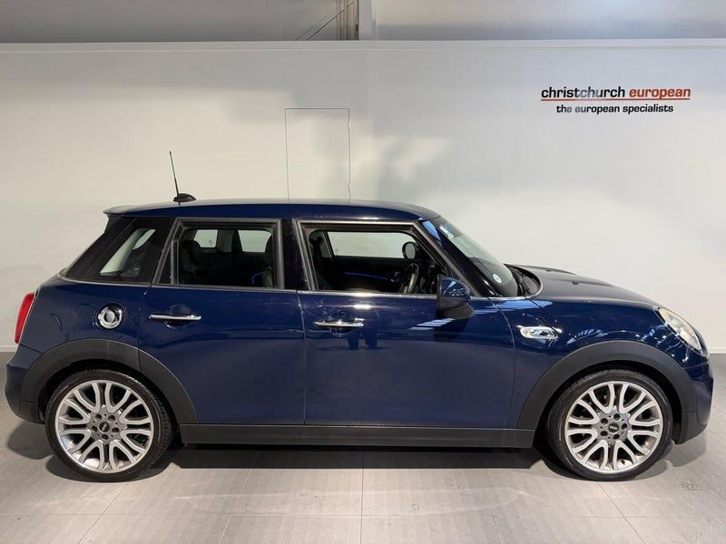 2015 MINI Cooper S SE 2.0T Facelift 5DR, photo 2